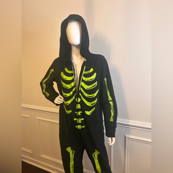Women’s Hide and Eek Skeleton Union Suit 1PC Pajama Sleepwear , Size Large, NWOT - Picture 2 of 13